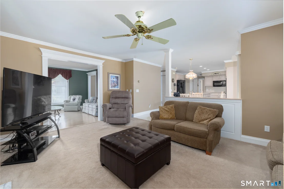 Photo of 325 Georgetown Drive