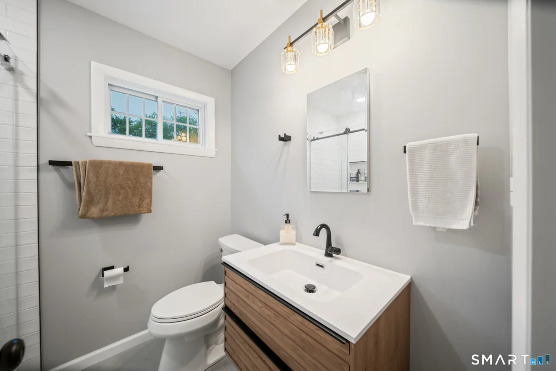 Photo of 115 Mountain View Avenue