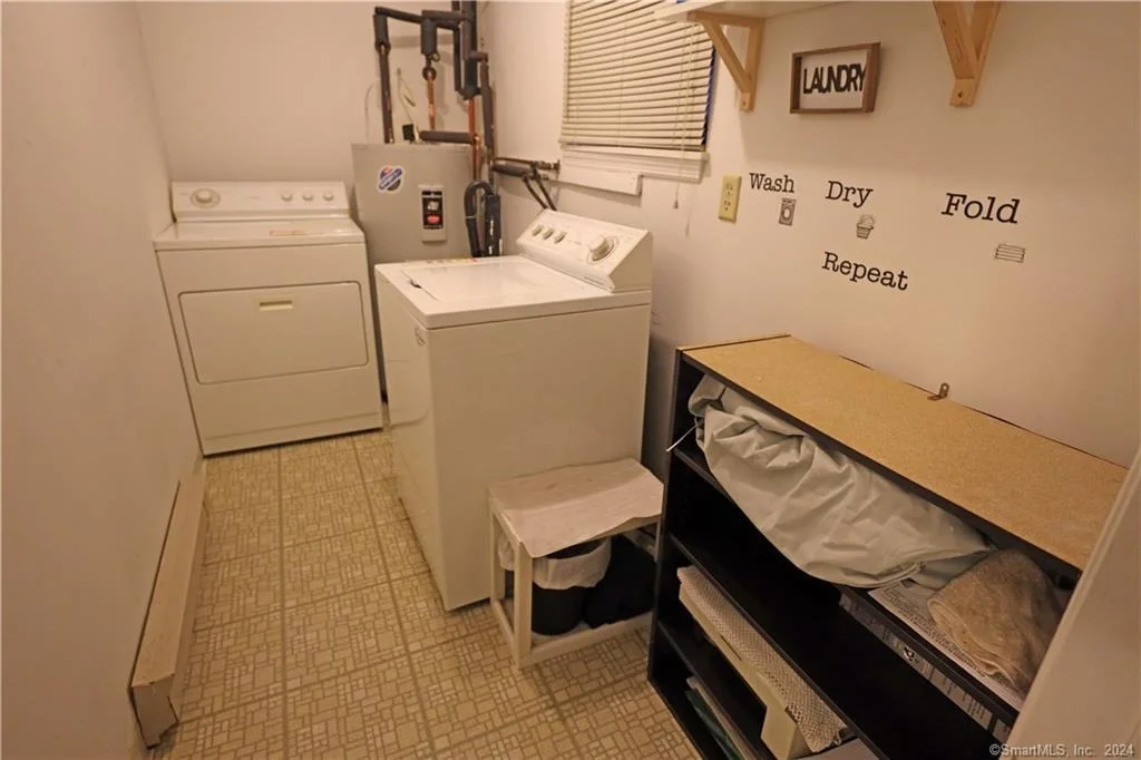 Photo of Unit 13E at 925 Oronoke Road