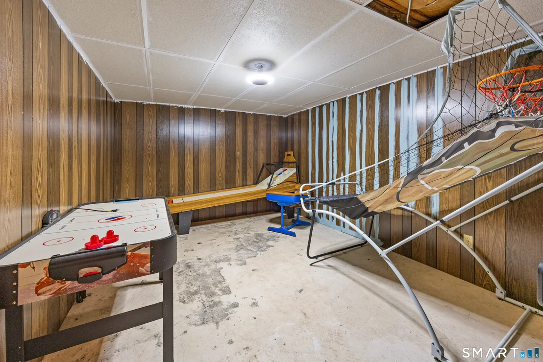 Photo of 45 Montowese Trail