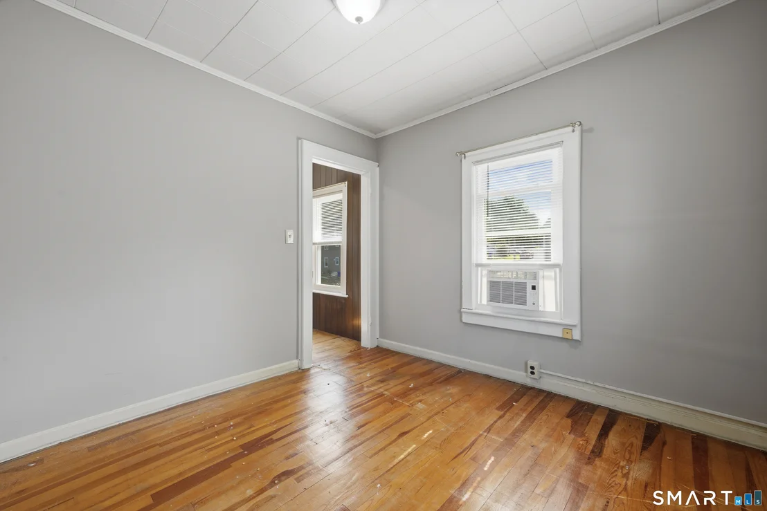 Photo of 25 Maple Avenue