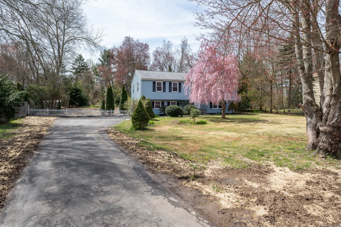 Photo of 86 Sandelwood Drive