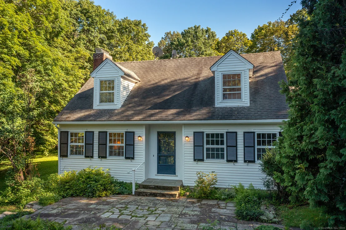 Photo of 242 Tophet Road