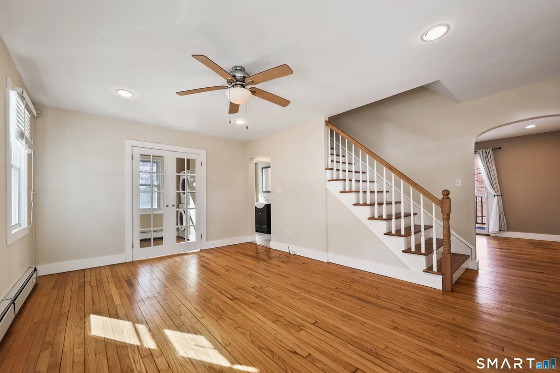 Photo of 116 Hillside Avenue