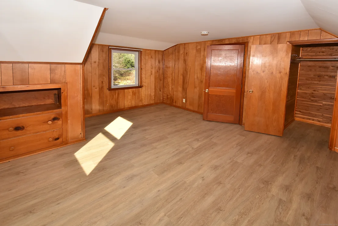 Photo of 650 Pigeon Hill Road