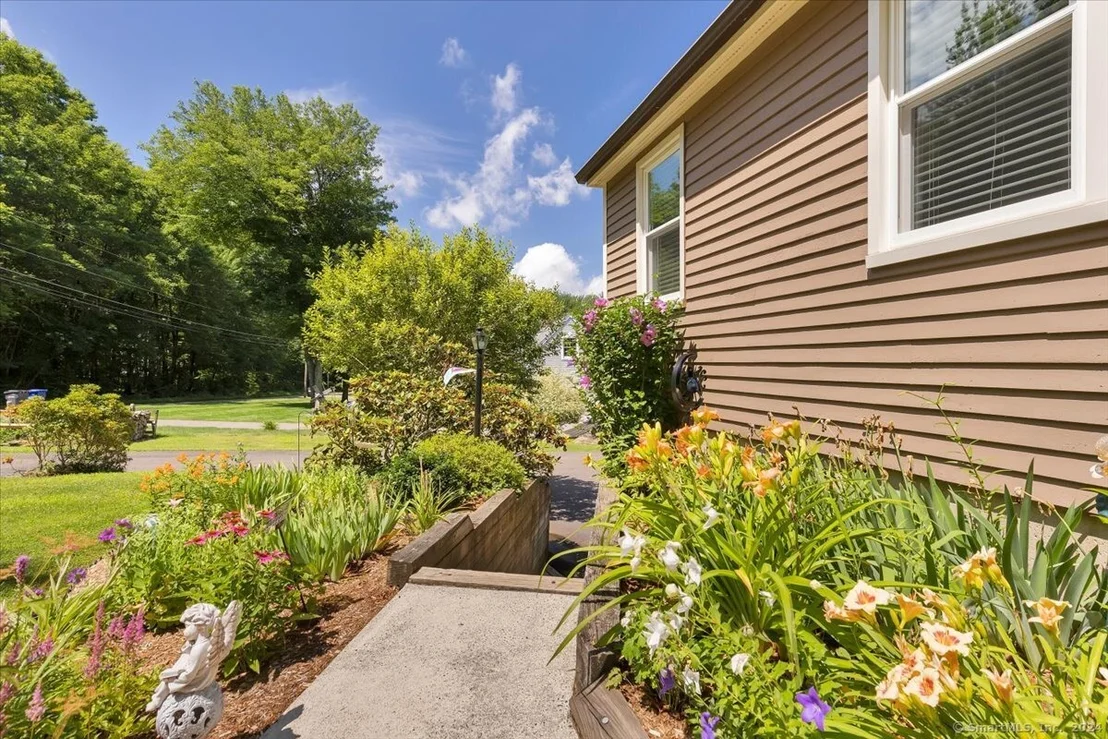 Photo of 155 Dunn Road