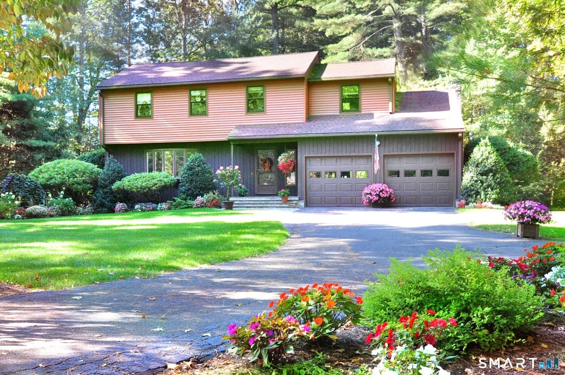 Photo of 15 Winhart Drive