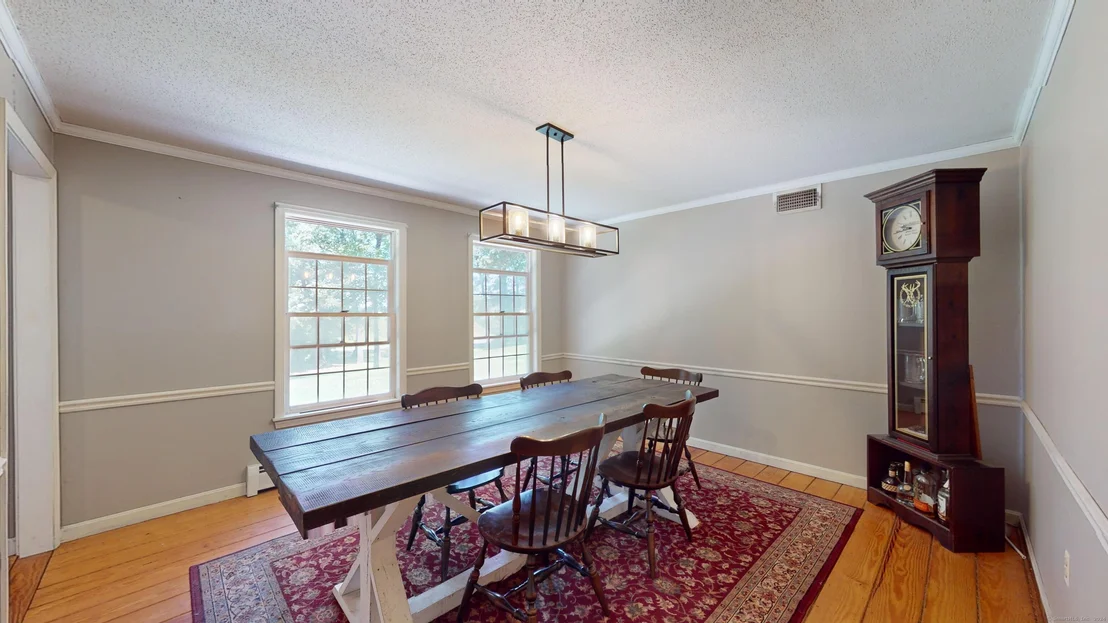 Photo of 3295 Mountain Road