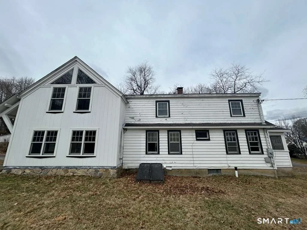 Photo of 17 Comstock Avenue