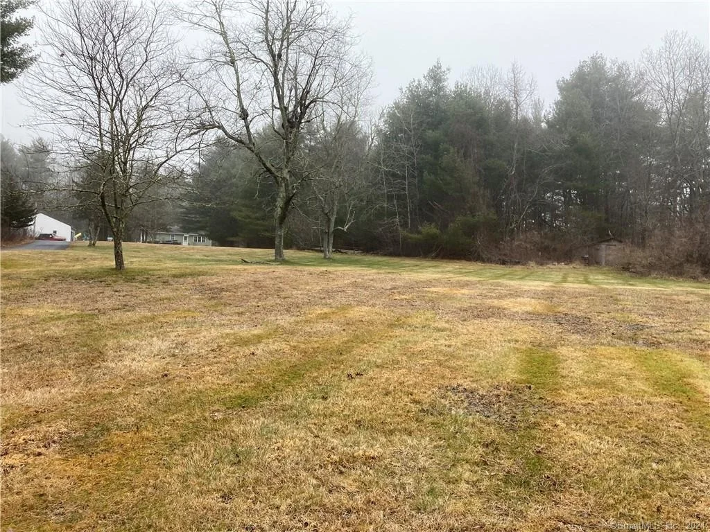 Photo of 319 Mashentuck Road