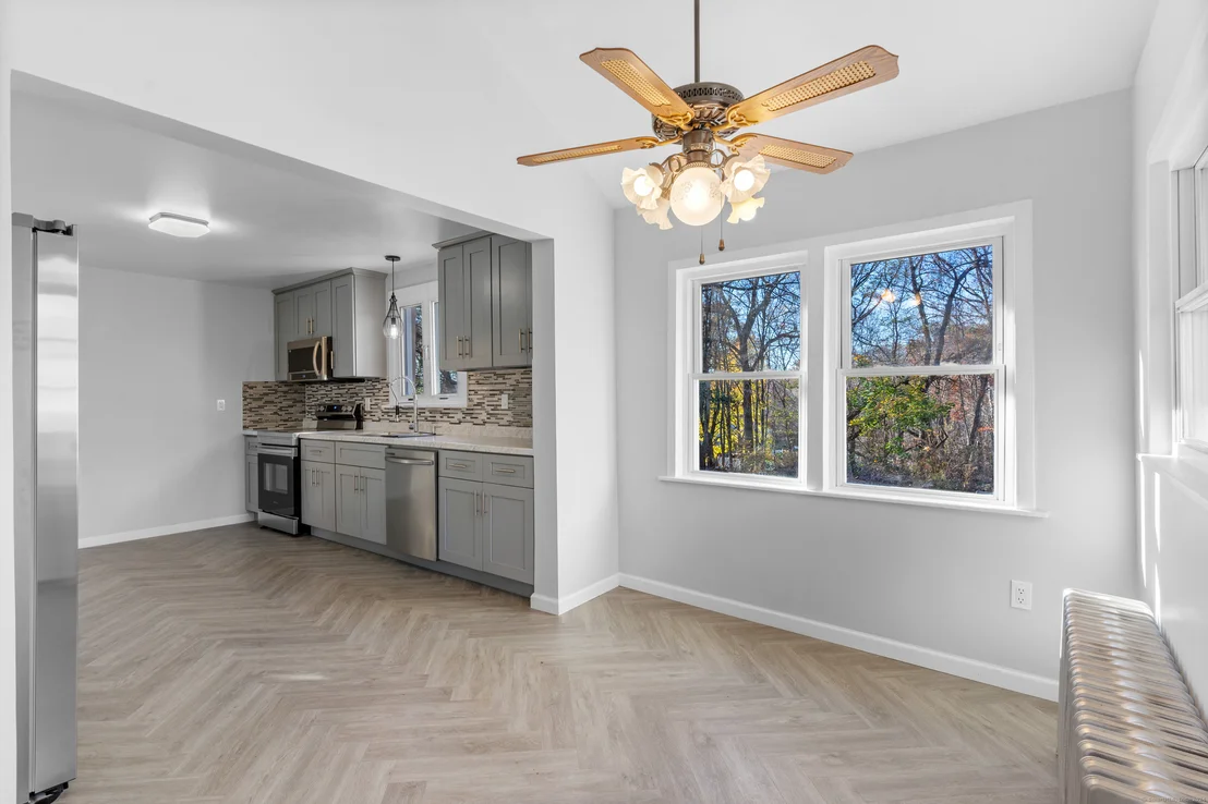 Photo of 526 Candee Road