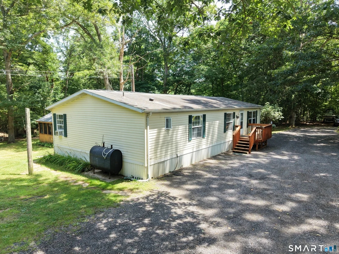 Photo of 27 August Drive