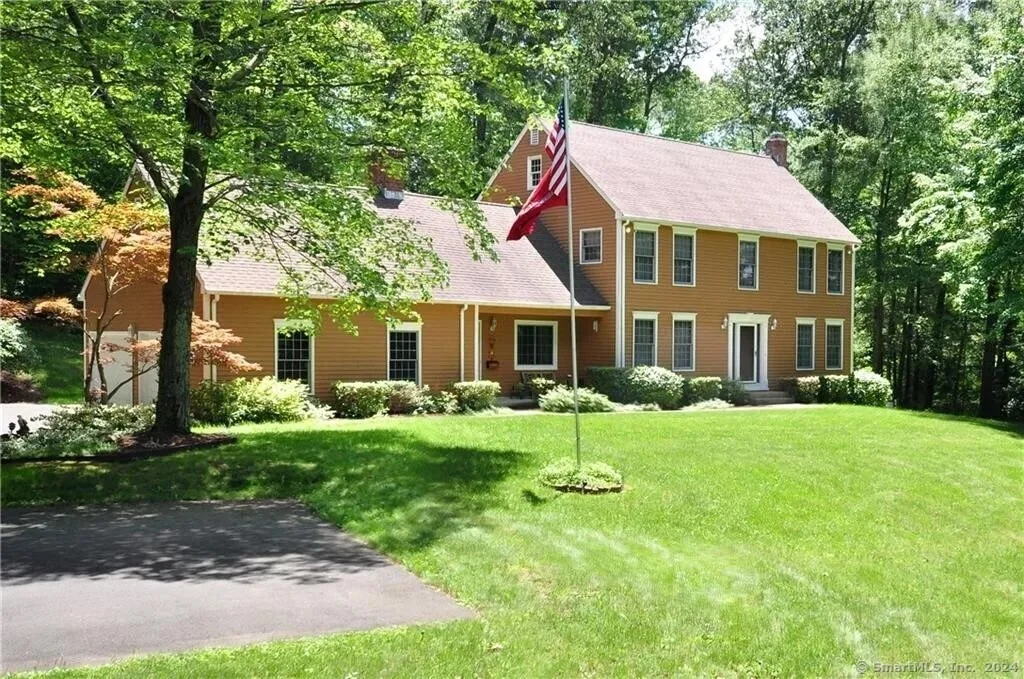 Photo of 3295 Mountain Road