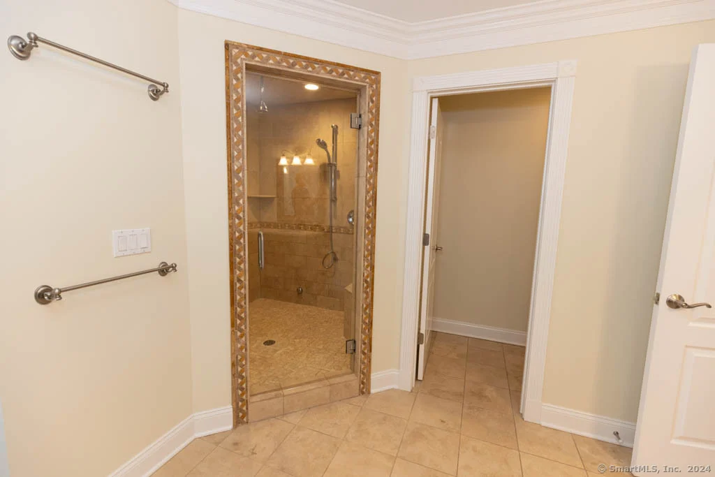 Photo of 8 Maynard Circle
