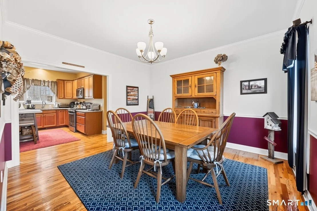 Photo of 18 Oakwood Drive