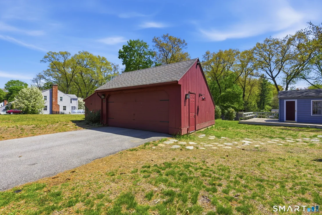 Photo of 244 Buttonball Lane