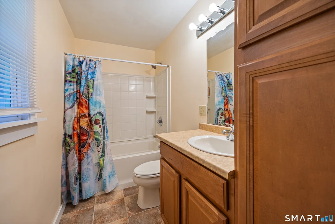 Photo of 44 Williamsburg Drive
