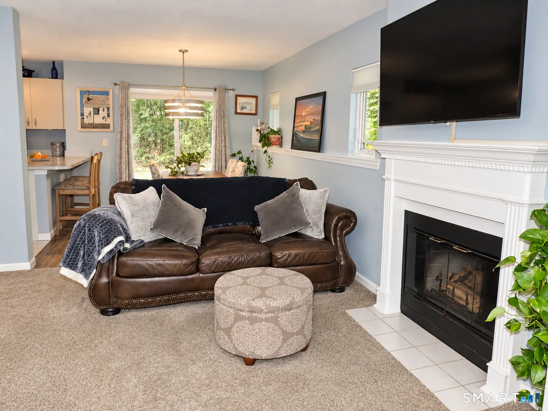 Photo of Unit 34J at 925 Oronoke Road