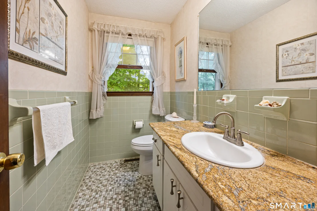 Photo of 620 Riverside Drive
