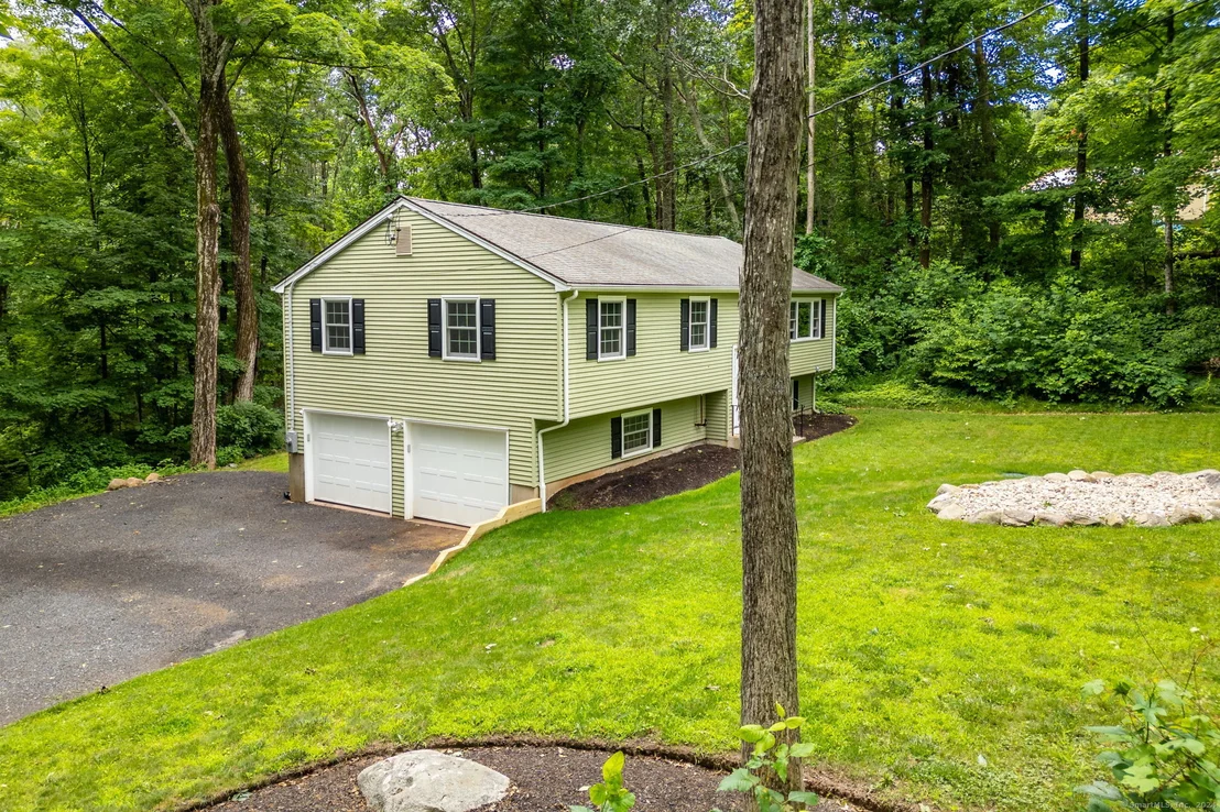 Photo of 9 Quiet Woods Road