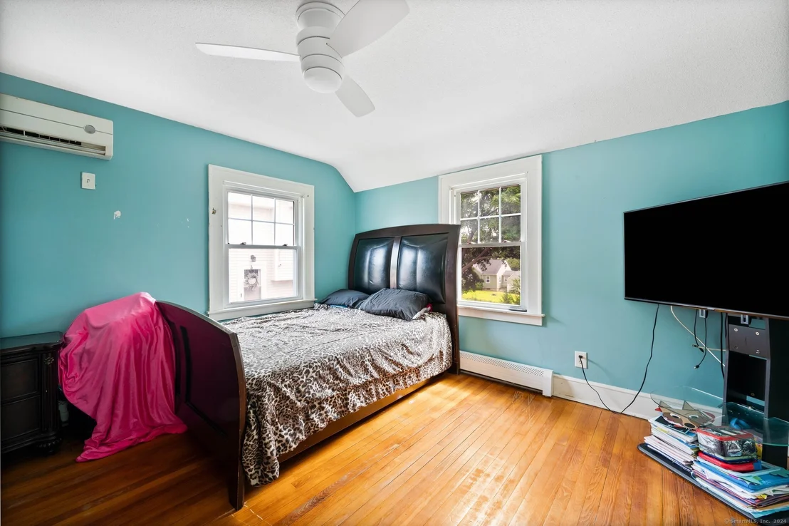 Photo of 20 Ledyard Road