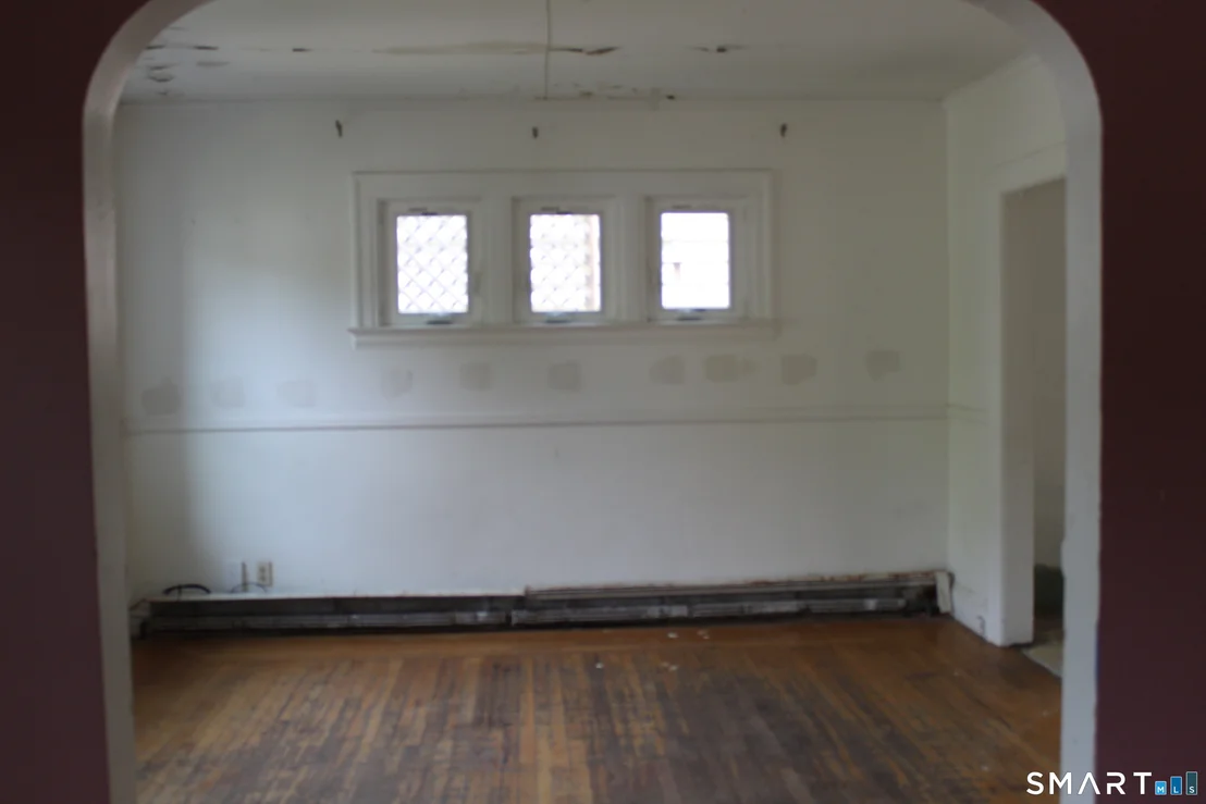 Photo of 105 Roydon Road