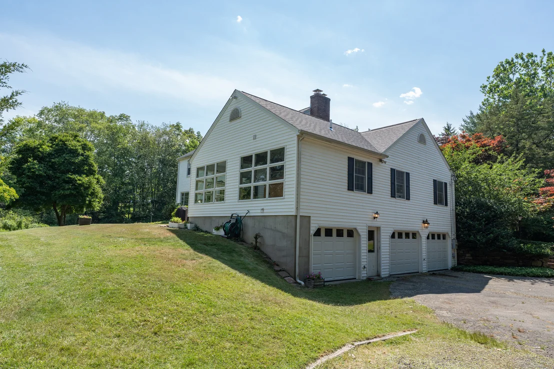 Photo of 11 Winthrop Road
