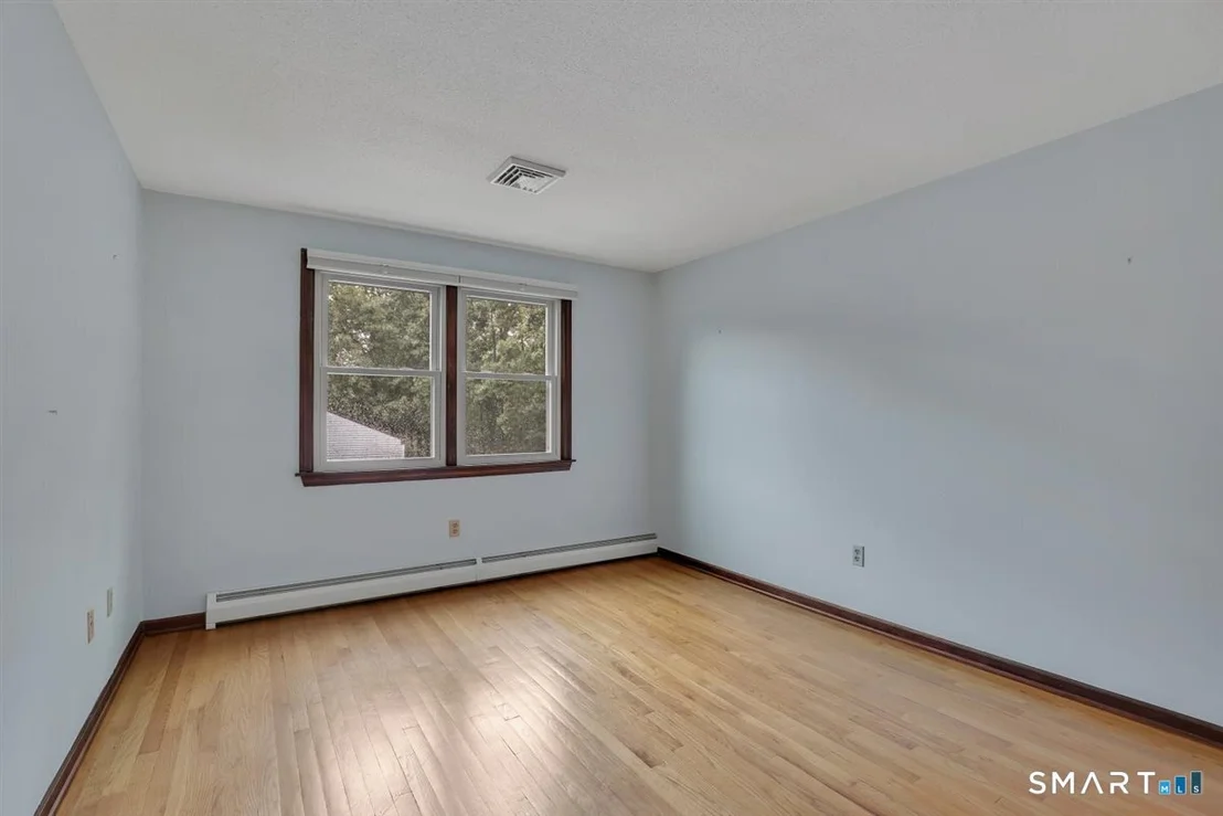Photo of 190 Valley View Road