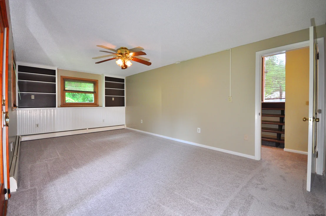 Photo of 35 Ravine Road