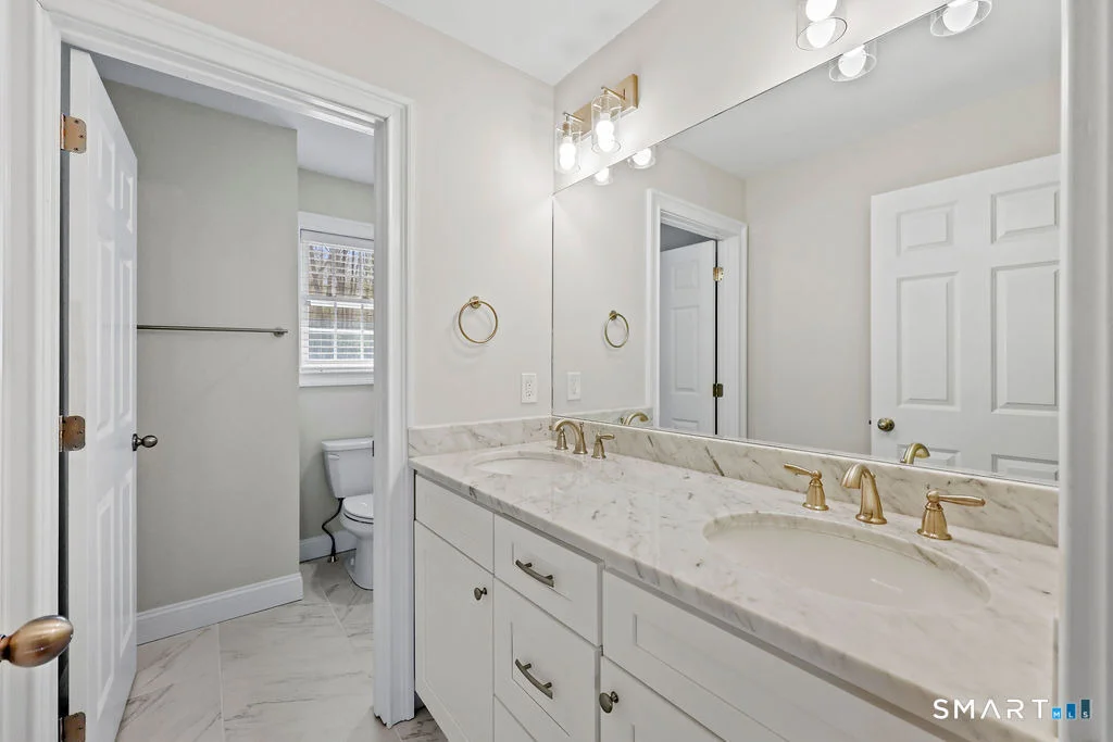 Photo of 359 Hammertown Road