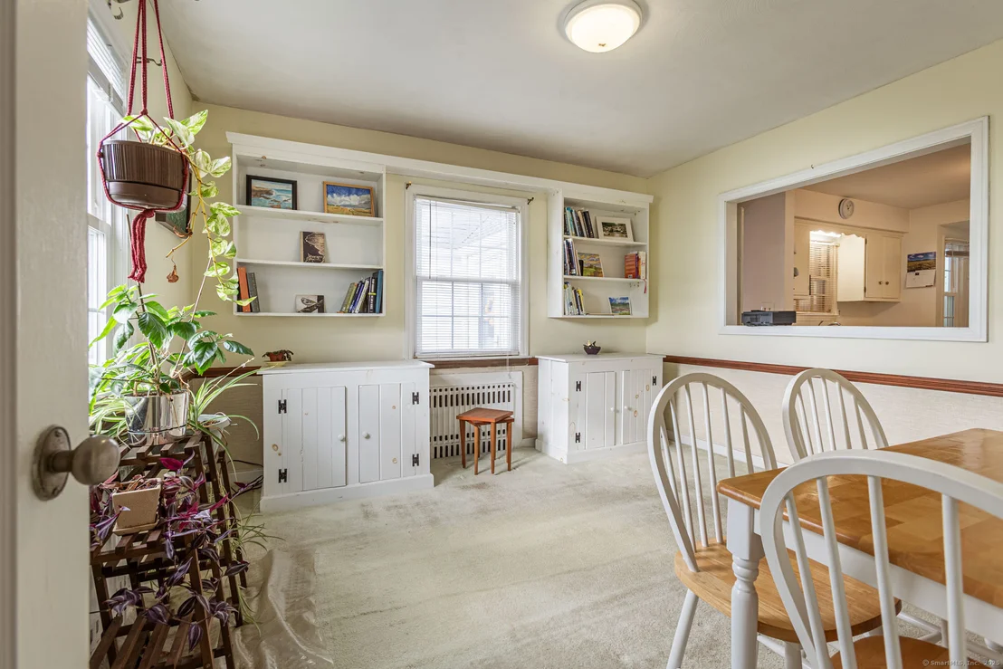 Photo of 9 Deepwood Drive