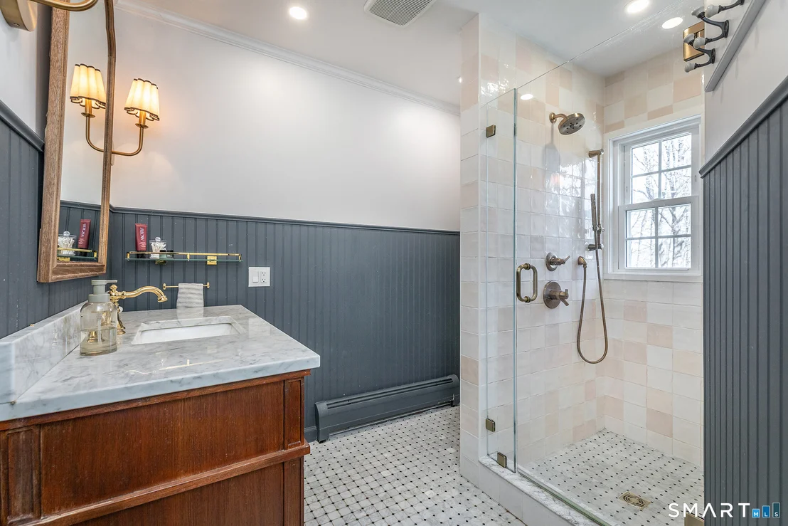 Photo of 352 Norfolk Road
