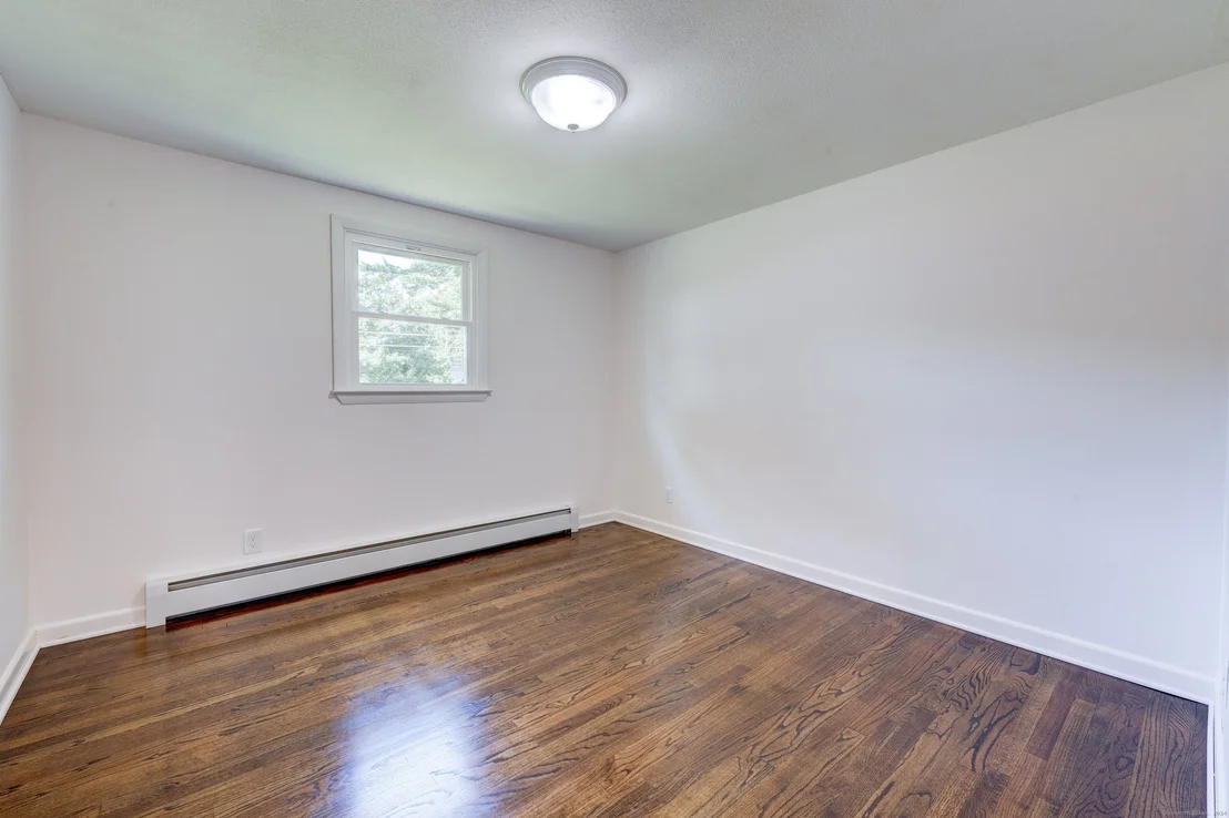 Photo of 586 Charles Street