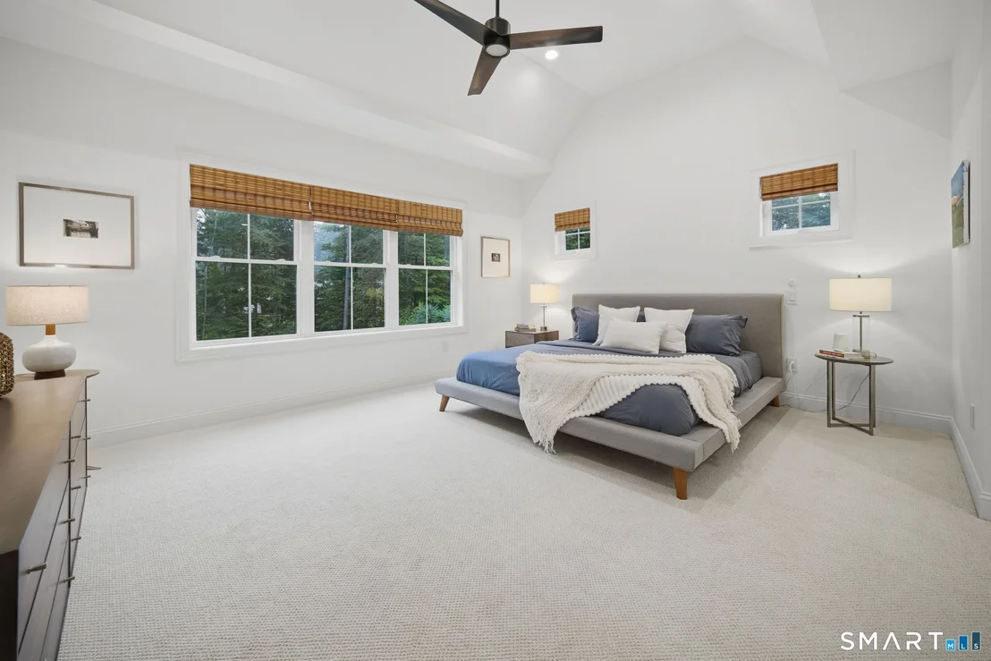 Photo of 43 Oak Ridge Drive