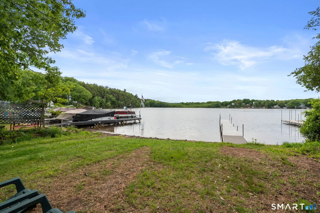Photo of 440 Lakeview Drive