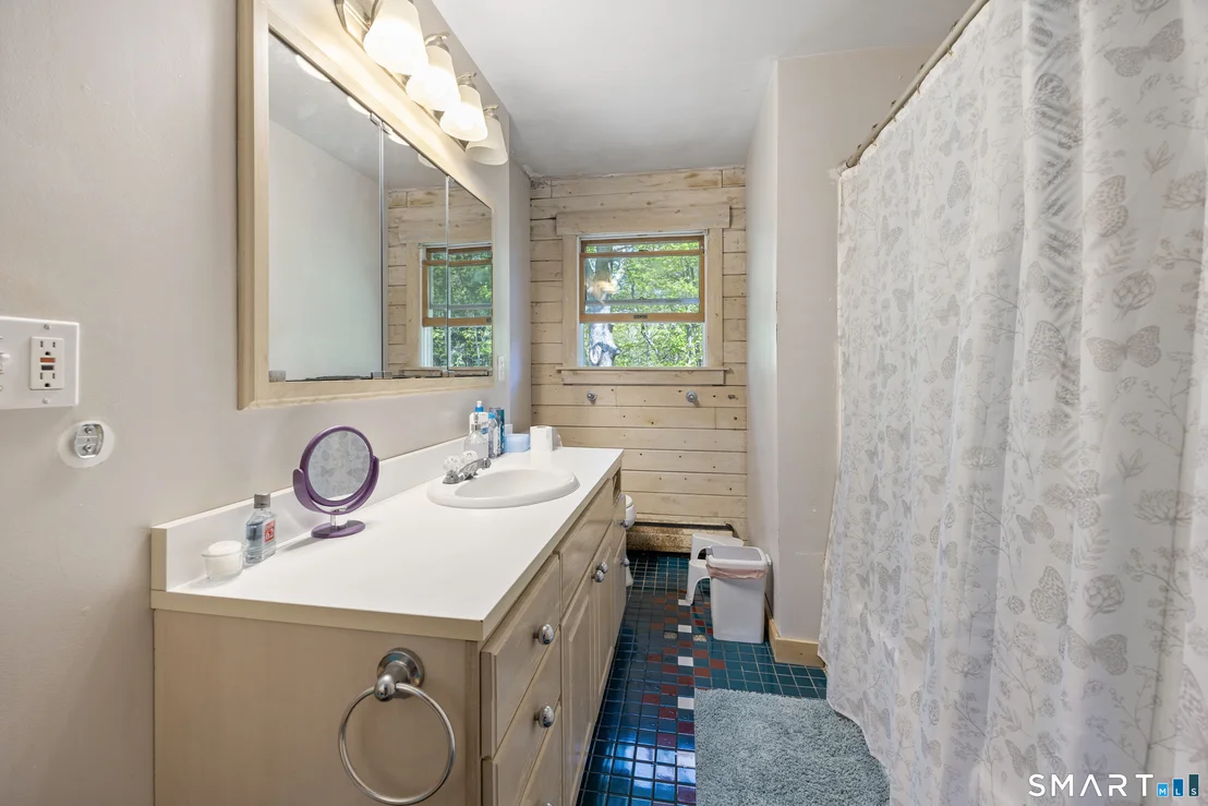 Photo of 622 Chestnut Ridge Road