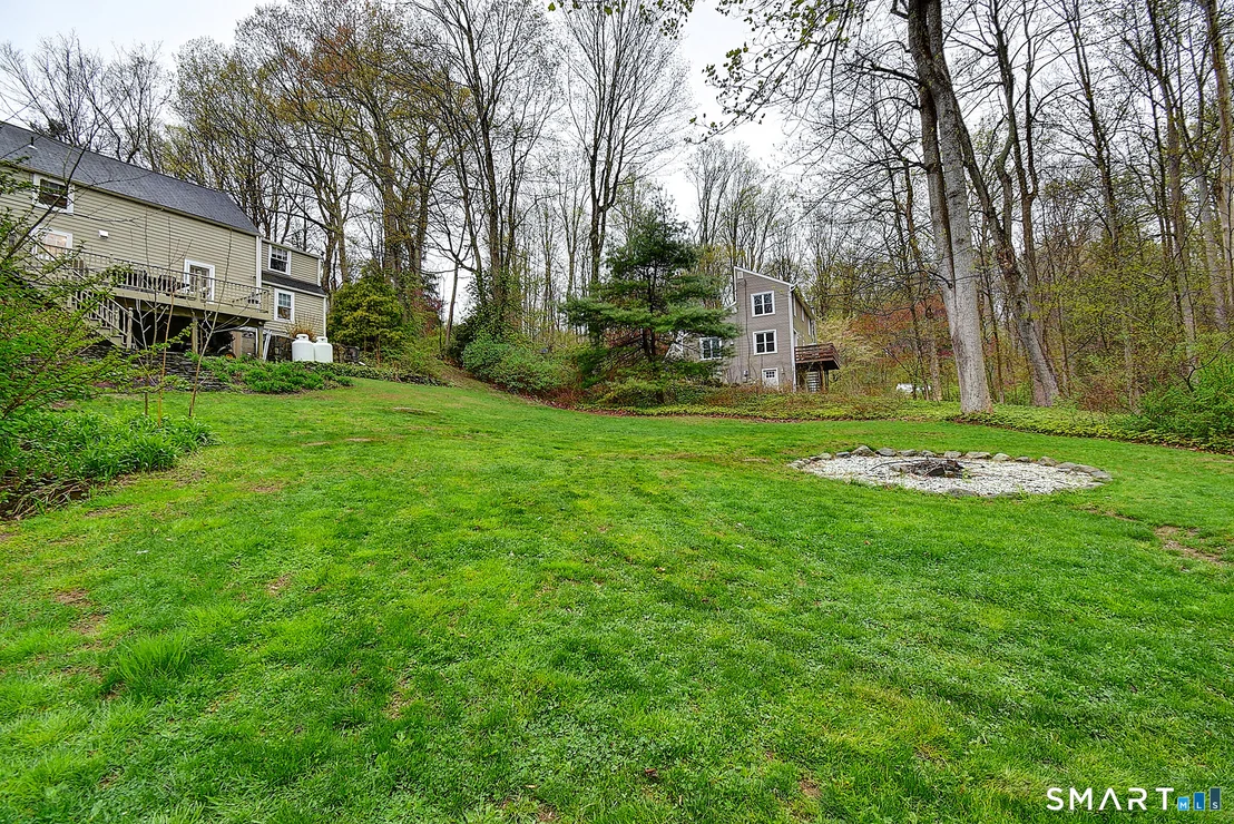 Photo of 27 Chestnut Hill Road