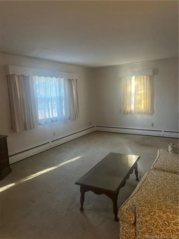 Photo of 1195 Summit Road