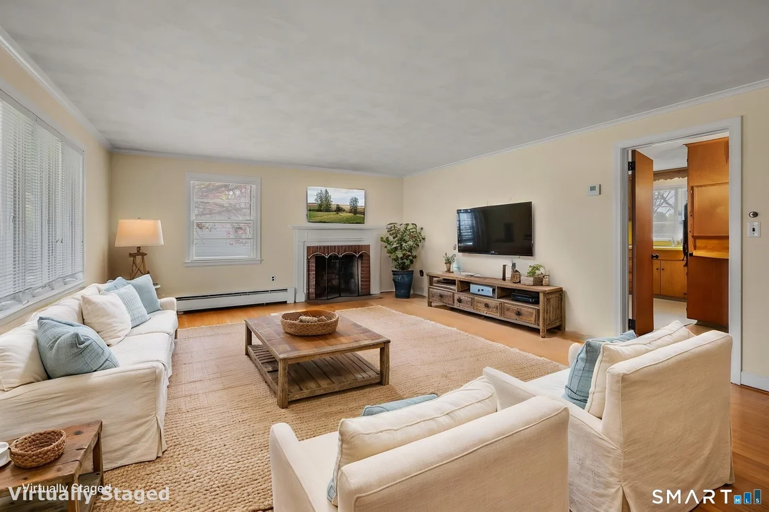 Photo of 4 Champlin Hill Court