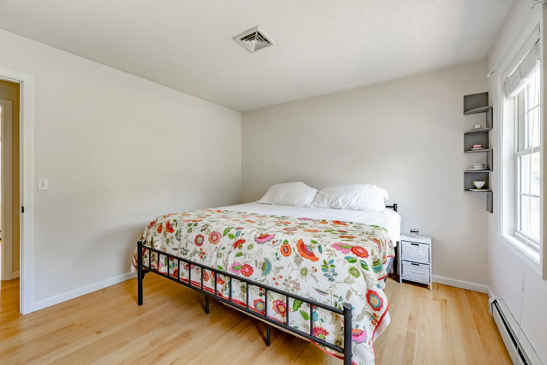 Photo of 1171 Newgate Road