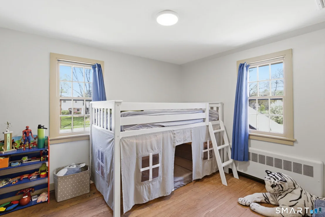 Photo of 244 Buttonball Lane