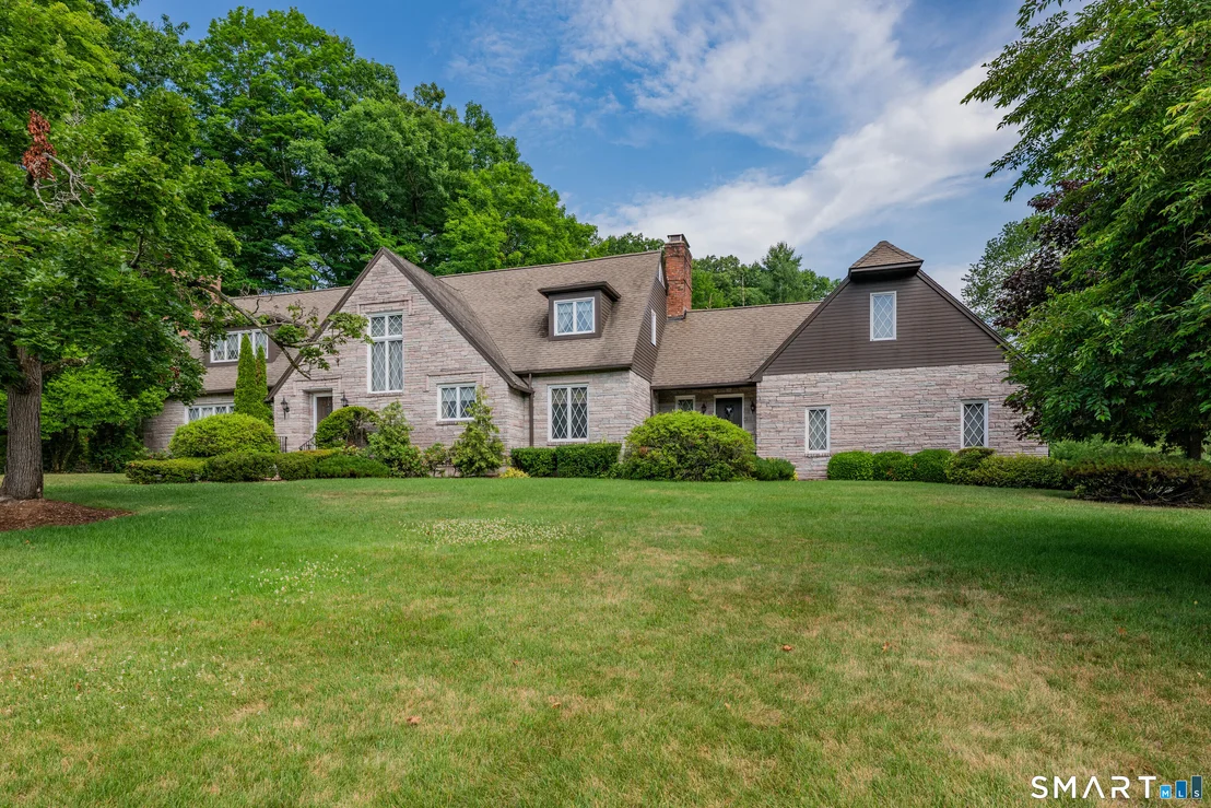 Photo of 232 Maybrook Road