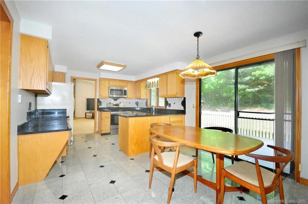 Photo of 5 Saxton Brook Drive