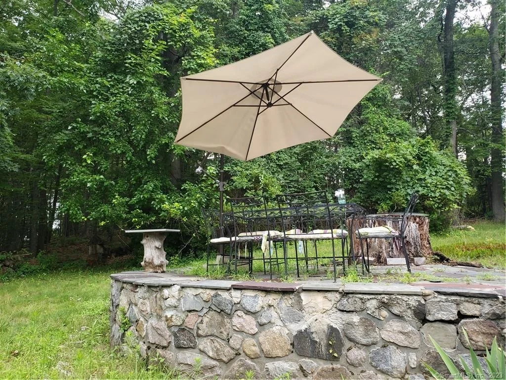 Photo of 12 Beverly Drive
