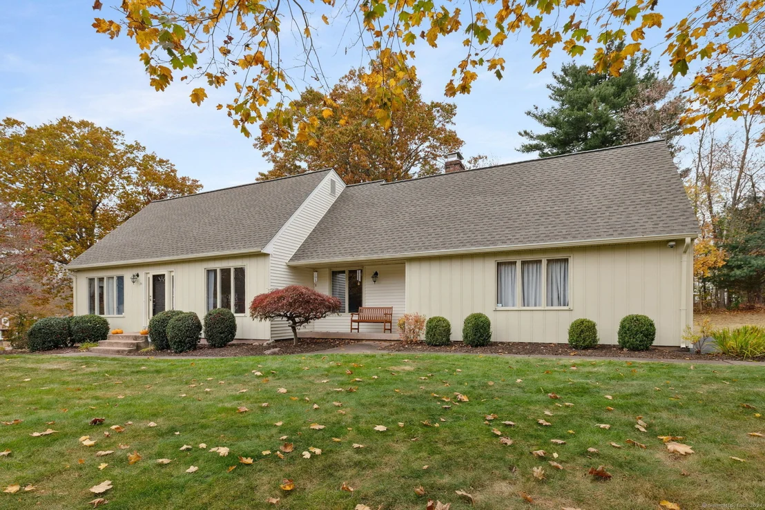 Photo of 74 Ledgecrest Terrace