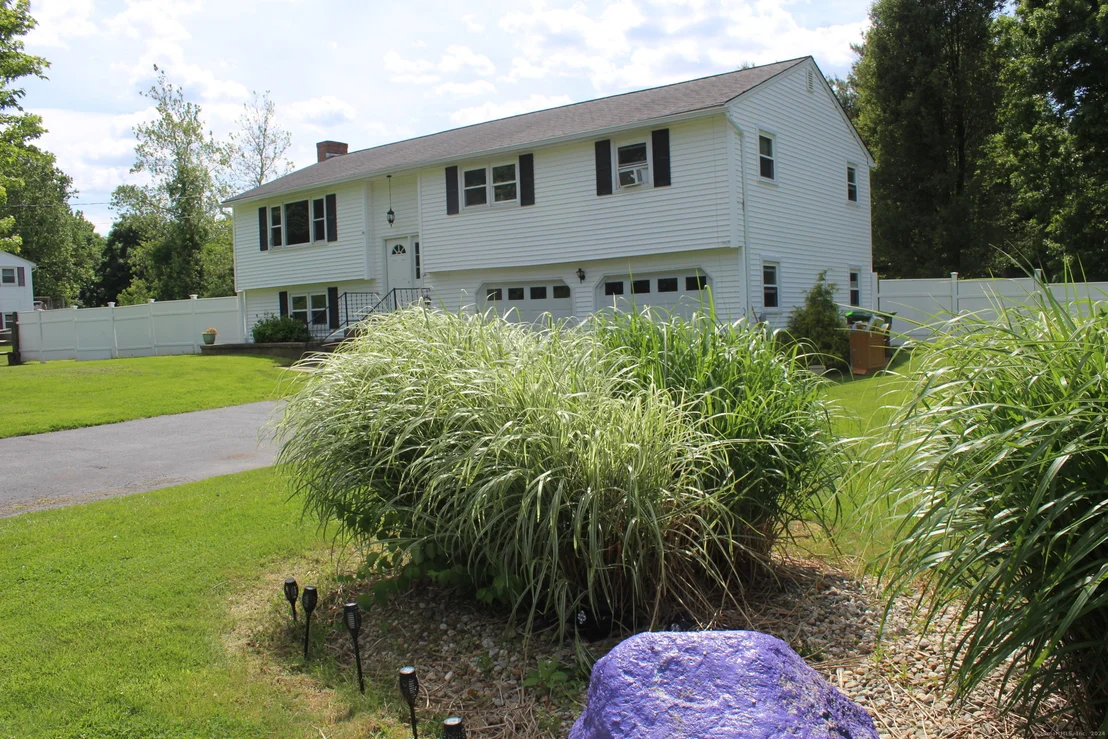 Photo of 1135 Palisado Avenue