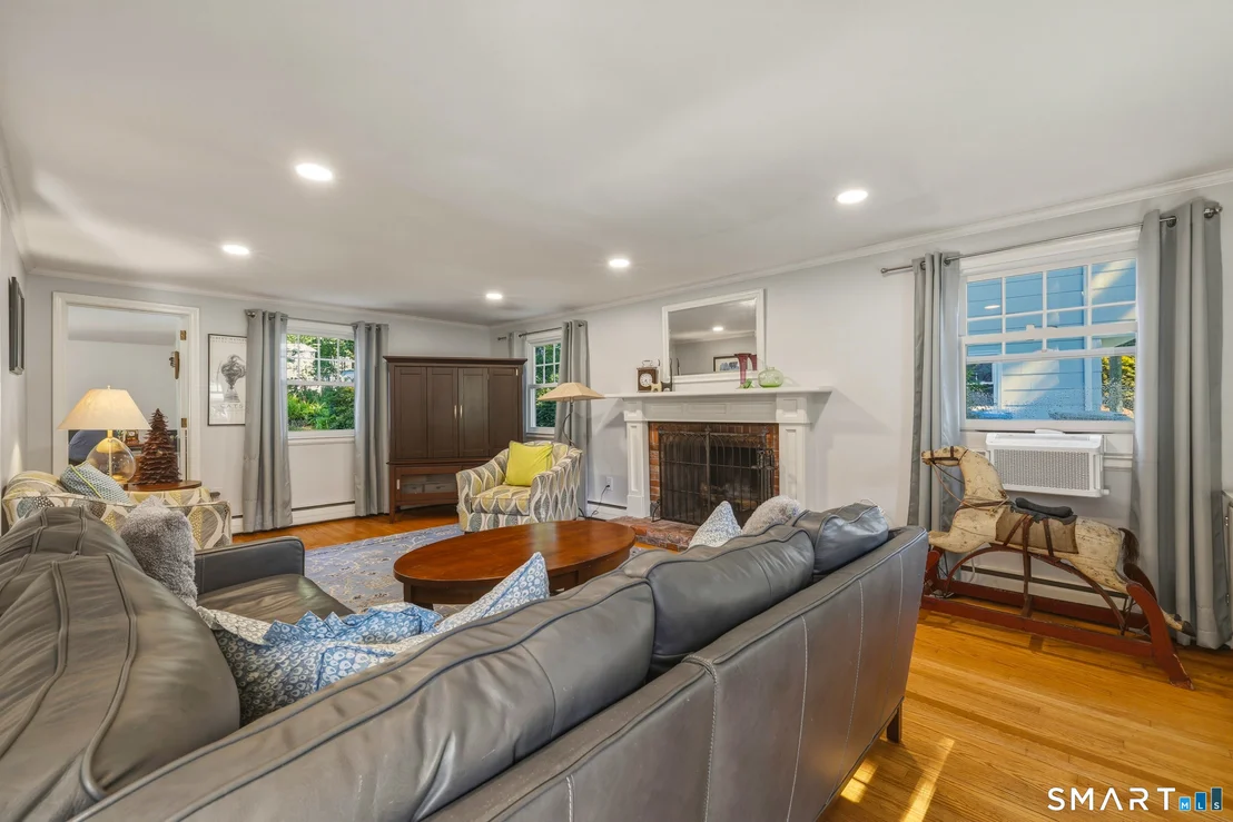 Photo of 40 Vantana Drive