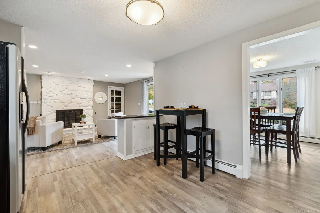 Photo of 74 Ledgecrest Terrace