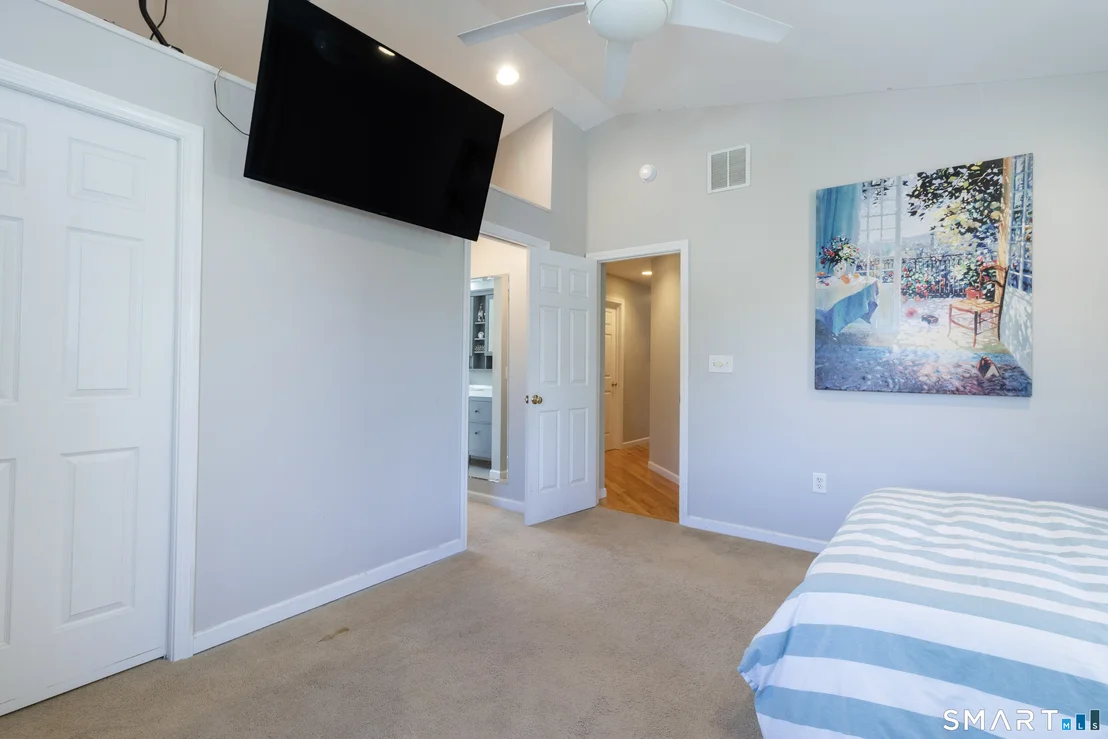 Photo of 8 Crestview Terrace