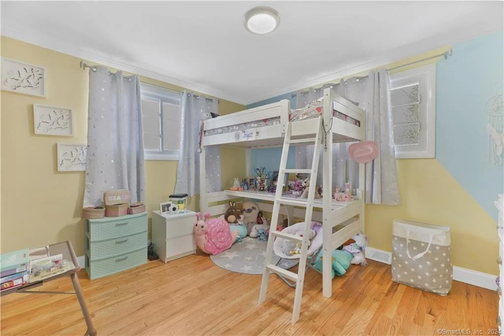 Photo of 30 Meadowlark Road